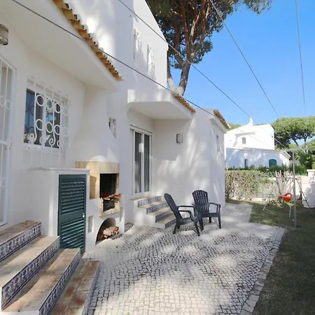 Lovely Vilamoura 4 Bedrooms Pinhal Short Drive To Marina Вилла