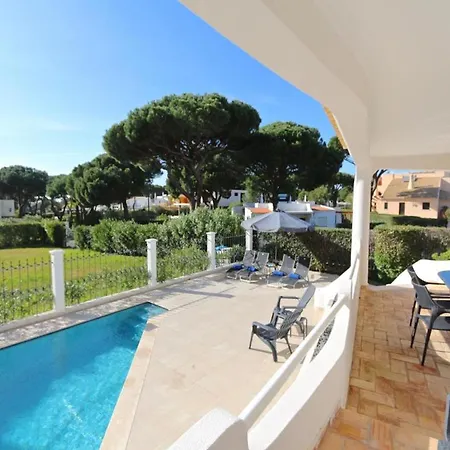 Lovely Vilamoura 4 Bedrooms Pinhal Short Drive To Marina Villa Quarteira