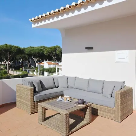 Lovely Vilamoura 4 Bedrooms Pinhal Short Drive To Marina Вилла *