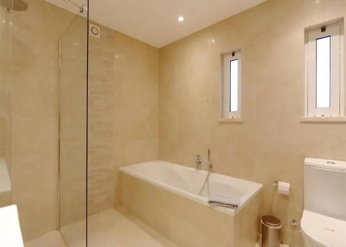 Lovely Vilamoura 4 Bedrooms Pinhal Short Drive To Marina Villa *