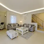 Lovely Vilamoura 4 Bedrooms Pinhal Short Drive To Marina Villa