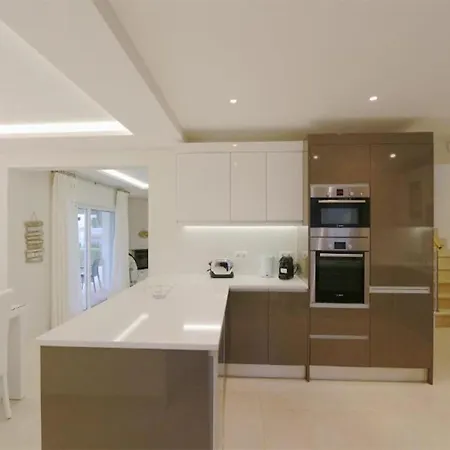 Vila Lovely Vilamoura 4 Bedrooms Pinhal Short Drive To Marina Air Conditioning Quarteira